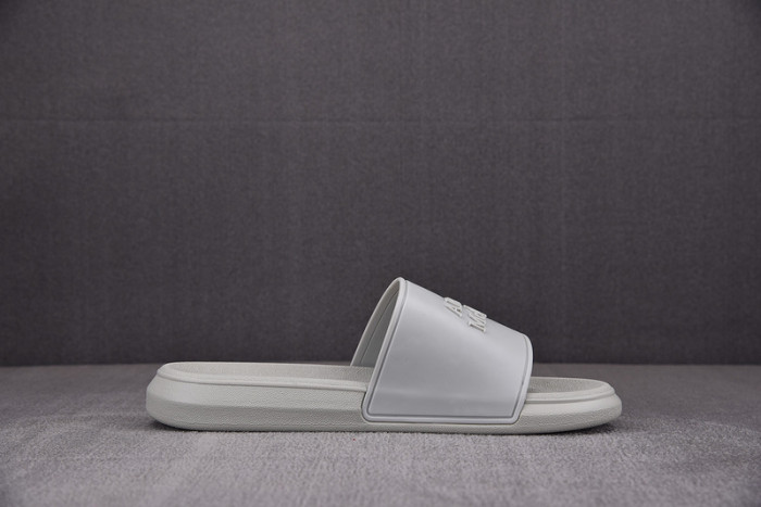 mcq sandal 06