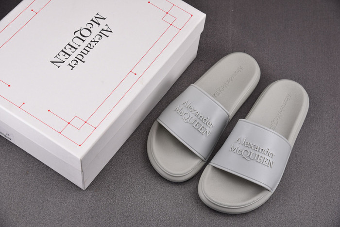 mcq sandal 06