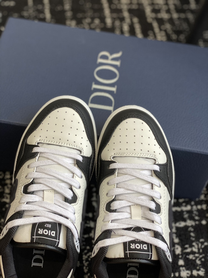 D*or b27 sneakers-06