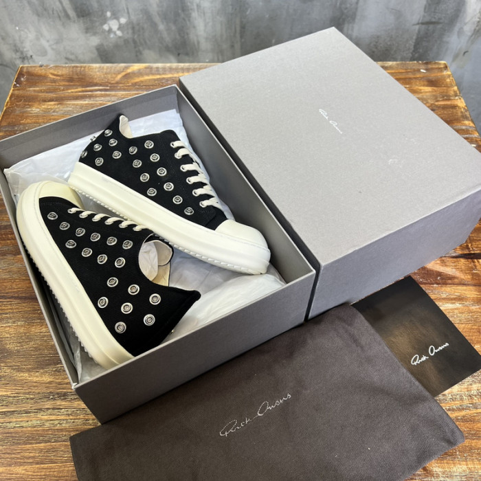 Rick Owen R000054