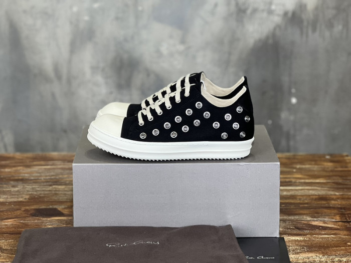 Rick Owen R000054