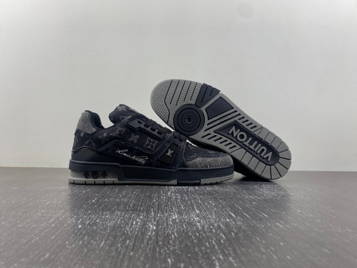 lv snekaers 108