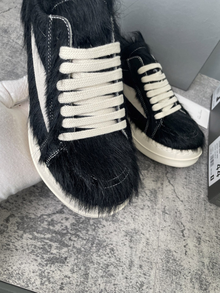 Rick Owen R000076