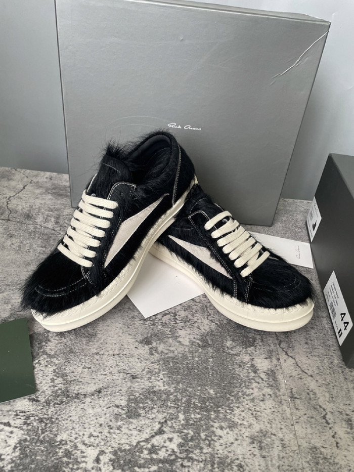 Rick Owen R000076