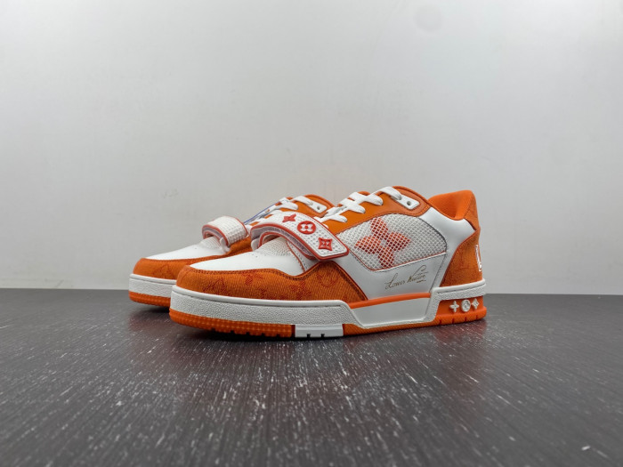 lv snekaers 84