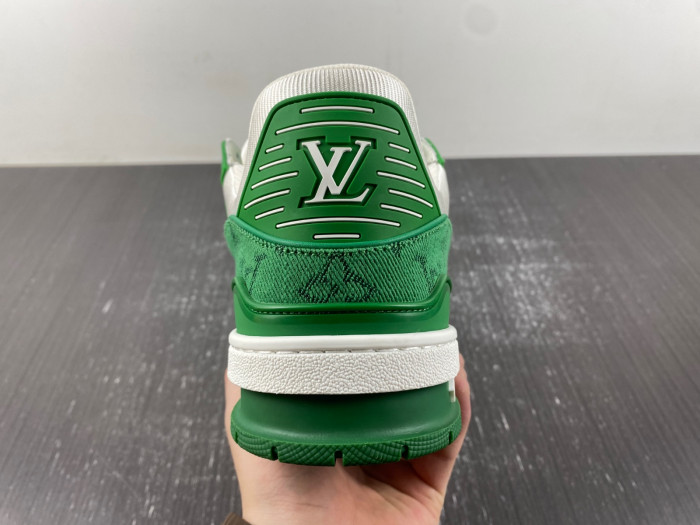 lv snekaers 86