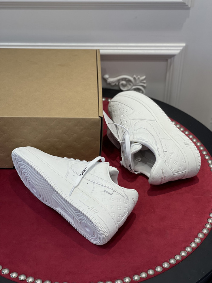 l&v snekaers 55